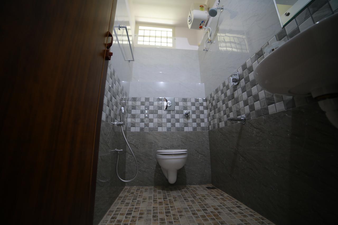 Indeevaram Residency Thiruvananthapuram Екстериор снимка
